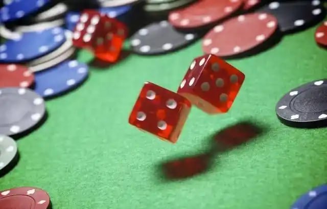 Live Roulette wheel အနီးကပ်မြင်ကွင်း