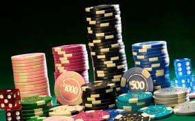 Classic Slots ဂိမ်း သုံးလိုင်းကိုက်ညီမှုနှင့် cherry symbol မြင်ကွင်း